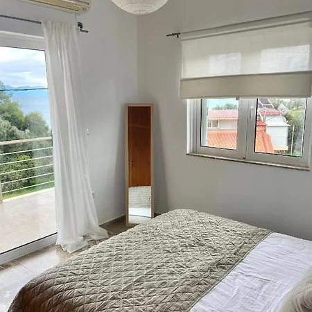 Delfini Apartment *