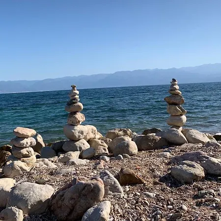 Delfini Apartment Chrani